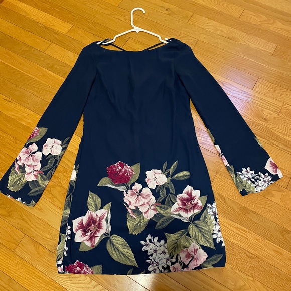 NWT Le Château Navy and floral shirt/tunic dress - Picture 2 of 8